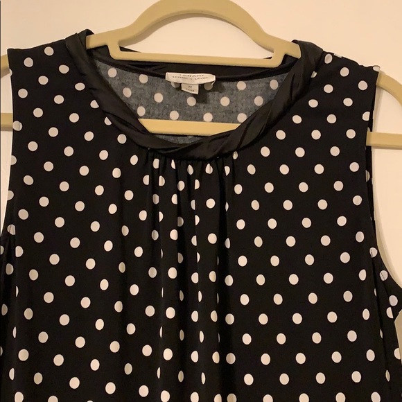 Tahari Sleeveless Blouse - Picture 2 of 2